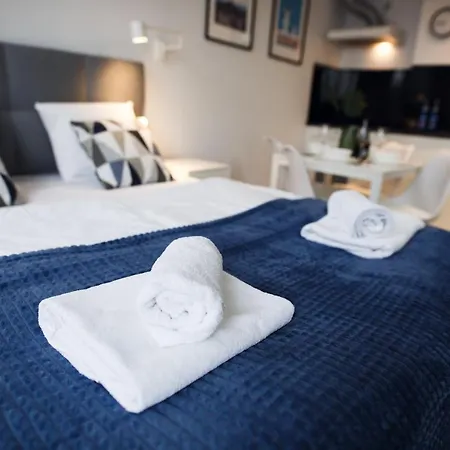 Debina Z Miejscem Parkingowym *