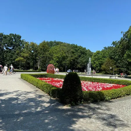 Debina Z Miejscem Parkingowym דירה *