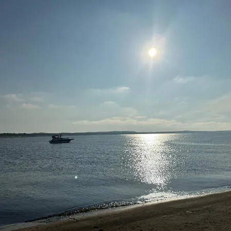 Debina Z Miejscem Parkingowym דירה