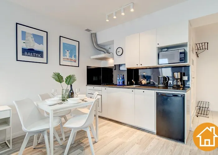 Debina Z Miejscem Parkingowym Appartamento Świnoujście