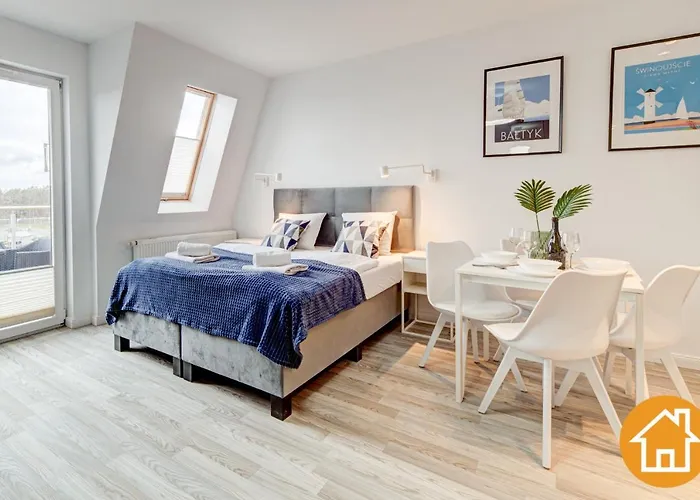 Debina Z Miejscem Parkingowym Appartamento