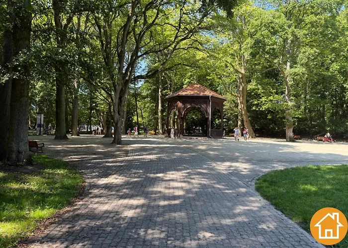 Debina Z Miejscem Parkingowym Appartamento Świnoujście