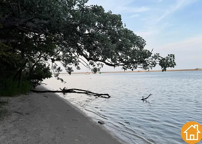 Debina Z Miejscem Parkingowym Świnoujście